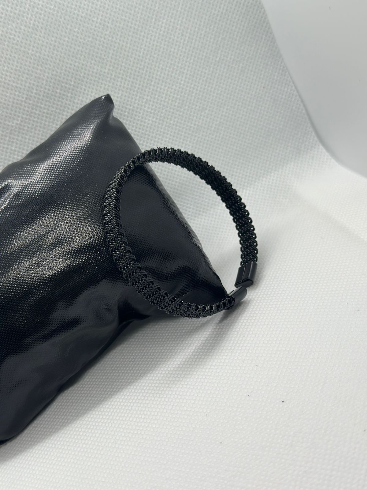 Obsidian mesh open cuff