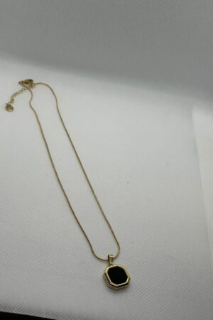 Square onxy gold